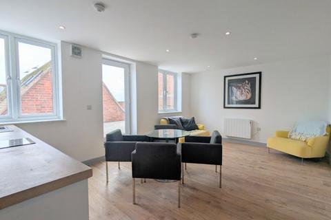 1 bedroom apartment to rent, To Let - Chapel Street, Southport Town Centre, PR8 - One Bed Top Floor Apt