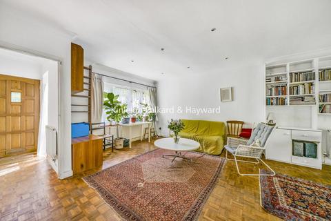 3 bedroom terraced house for sale, St. Regis Close, Muswell Hill