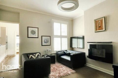 1 bedroom flat for sale, Broadway, Sheerness