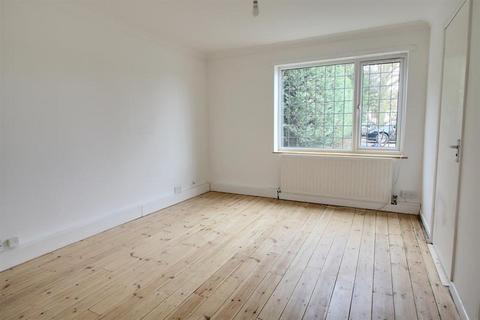 3 bedroom end of terrace house to rent, 62 SALHOUSE ROAD, RACKHEATH, NORWICH