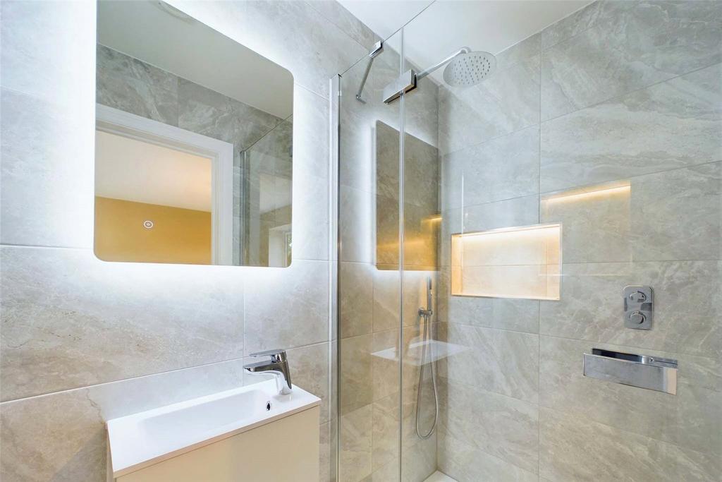 Bedroom Two En-Suite