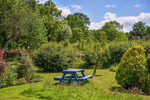 4 bedroom detached house for sale, Smarden Road, Ashford TN27