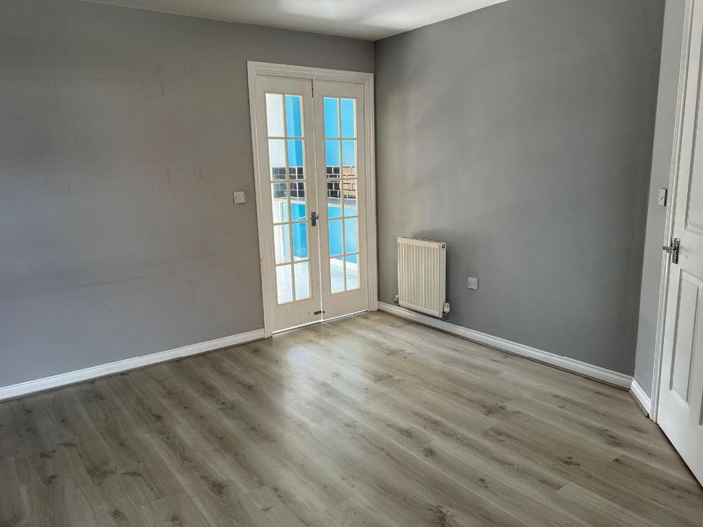 Yale Road, Willenhall WV13 2 bed terraced house £875 pcm (£202 pw)