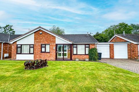 3 bedroom detached bungalow for sale, Langham Drive, Taunton, TA1