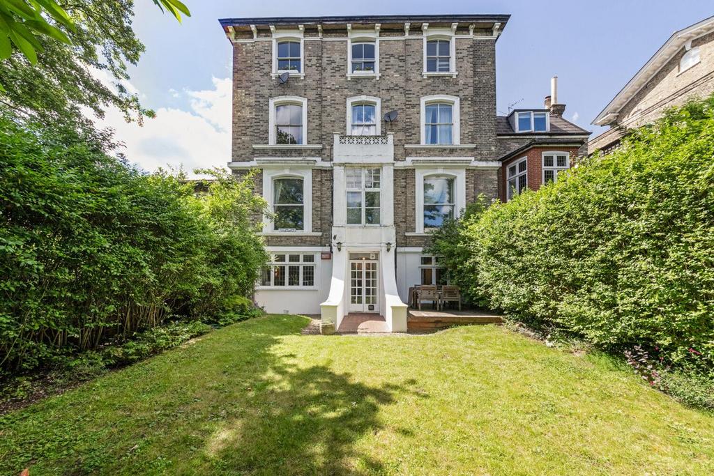 Honor Oak Road, Forest Hill, London... 3 bed apartment for sale £600,000