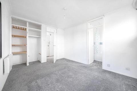 7, Roylon Court Langley Road, Beckenham, BR3 4AH