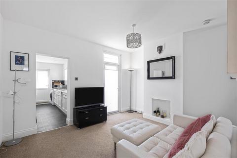 2 bedroom terraced house for sale, Balham New Road, SW12