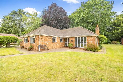 3 bedroom bungalow for sale, St. Marys Close, Sandhurst, Camberley, GU47