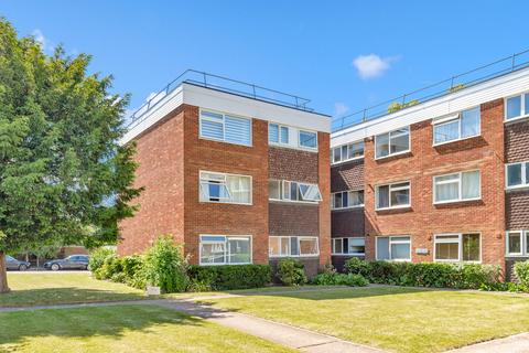 2 bedroom apartment for sale, Jamnagar Close, Staines-upon-Thames, TW18
