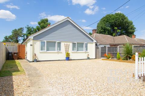 2 bedroom detached bungalow for sale, Villa Road, Colchester, CO3