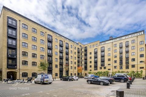 1 bedroom flat for sale, Cayenne Court, Shad Thames, SE1