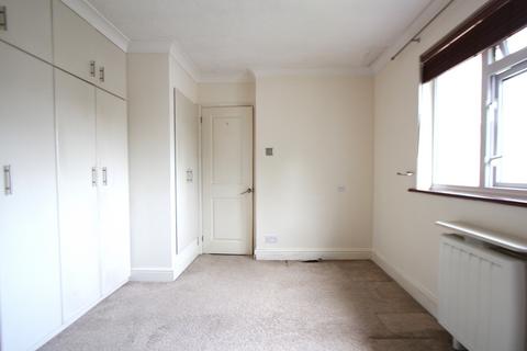 1 bedroom terraced house to rent, Copper Beech Close, Orpington BR5