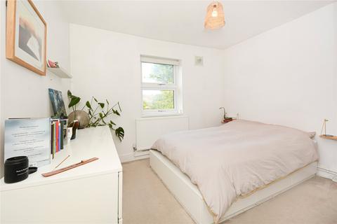 2 bedroom flat for sale, Addison Road, Walthamstow, London, E17