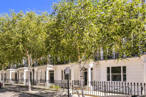 2 bedroom flat for sale, Cranley Place, London