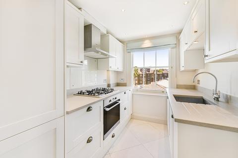 2 bedroom flat for sale, Cranley Place, South Kensington, London