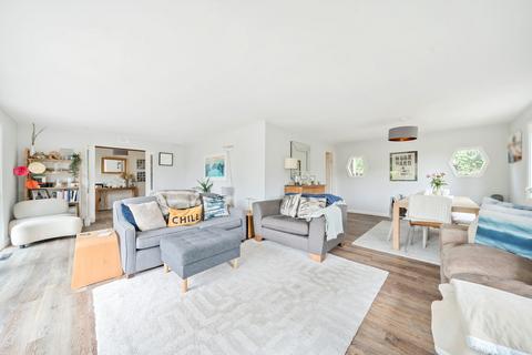 4 bedroom bungalow for sale, Middle Bourne Lane, Lower Bourne, Farnham, GU10