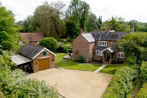 Ebenezer Cottage Mill End, Damerham, Fordingbridge, SP6 3HU