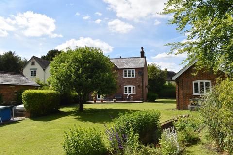Ebenezer Cottage Mill End, Damerham, Fordingbridge, SP6 3HU
