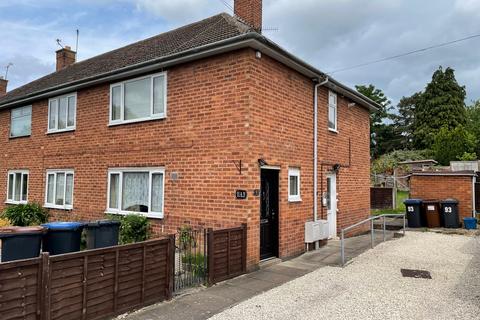 2 bedroom maisonette to rent, Holt Road, Burbage