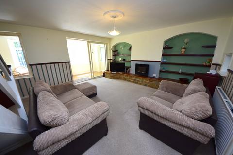 3 bedroom end of terrace house for sale, Garden Close, Banbury OX16