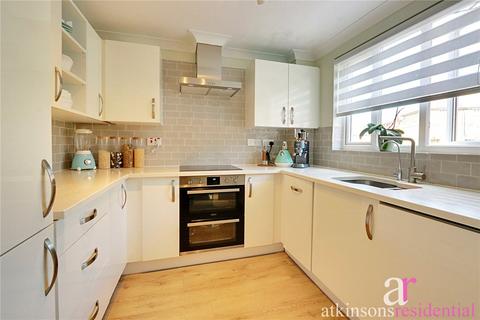 2 bedroom terraced house for sale, Rossington Close, Enfield, Middlesex, EN1