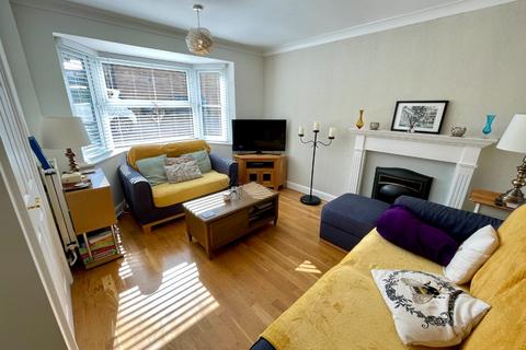 16 Greenriggs, Luton, LU2 9TQ