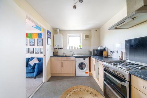 2 bedroom flat for sale, Barley Court, Victory Close, Stanwell, TW19