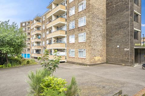 2 bedroom apartment for sale, Brockley Road, London