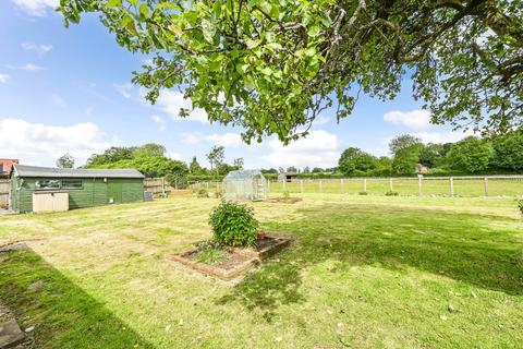 4 bedroom bungalow for sale, Soldridge Road, Medstead, Alton, Hampshire