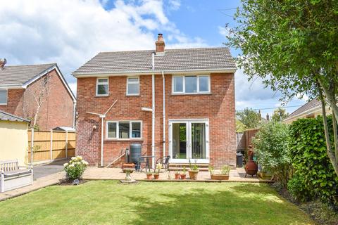 3 bedroom detached house for sale, Keysworth Avenue, Barton on Sea, New Milton, BH25