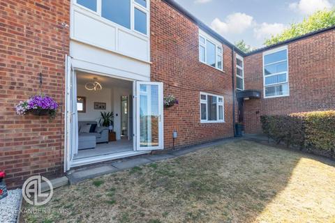 39 Firecrest, Letchworth Garden City, SG6 4YF