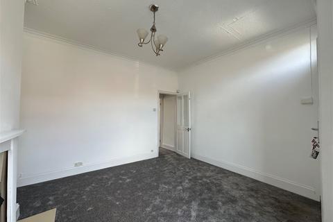 2 bedroom terraced house to rent, Buckley Road, Manchester, M18 7GJ