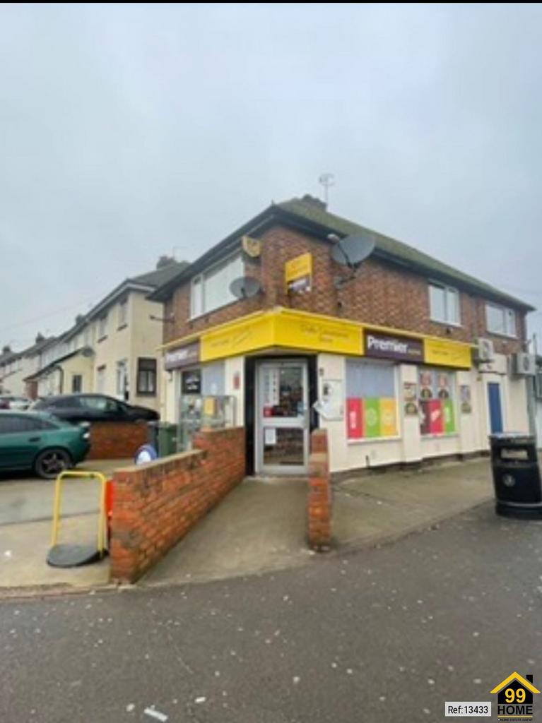 Challis Lane, Braintree, Essex, CM7 Retail property (high street) for