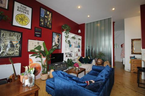 1 bedroom apartment to rent, Centaur House, Leeds