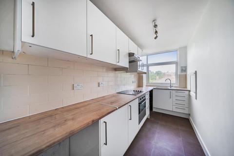 2 bedroom flat for sale, Avenue Road, Highgate