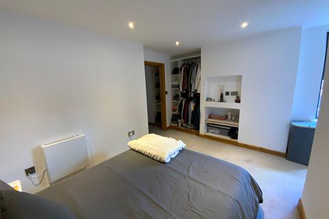 1 bedroom apartment to rent, High Street, Chesham, HP5