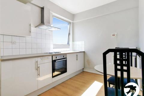 3 bedroom flat to rent, Swanley Centre, Swanley, Kent, BR8