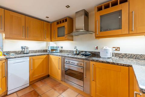 1 bedroom flat for sale, Millharbour, Canary Wharf, London, E14