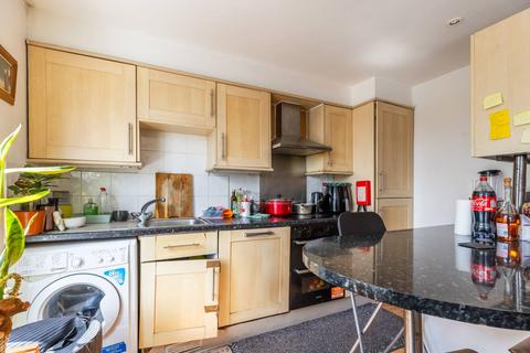 1 bedroom flat to rent, Barking Road, Canning Town, London, E16