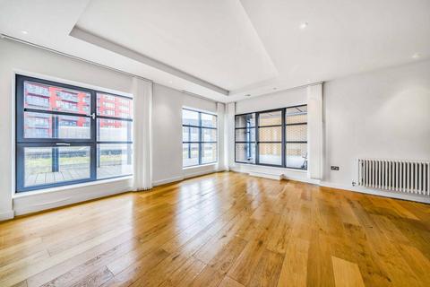 2 bedroom flat for sale, Amelia House, Canary Wharf, London, E14