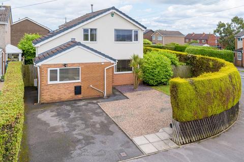 4 bedroom detached house for sale, Drighlington BD11