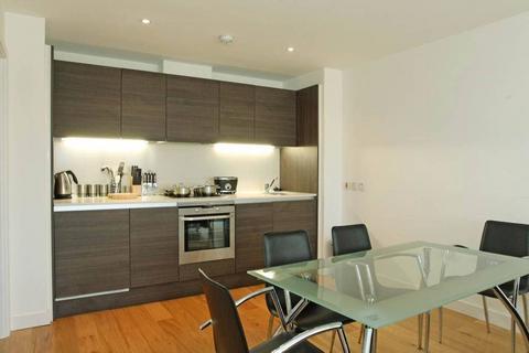 1 bedroom flat to rent, Crampton Street, Elephant and Castle, London, SE17