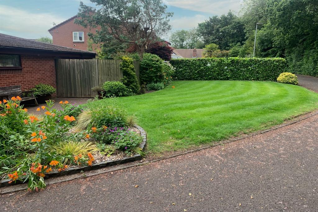 Side garden