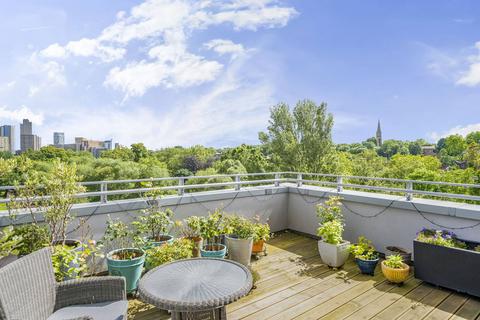 2 bedroom flat for sale, Deals Gateway, Deptford, London, SE13