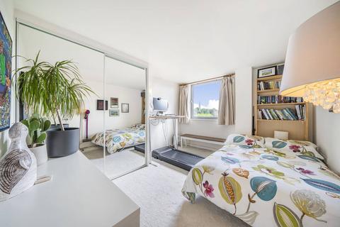 2 bedroom flat for sale, Deals Gateway, Deptford, London, SE13