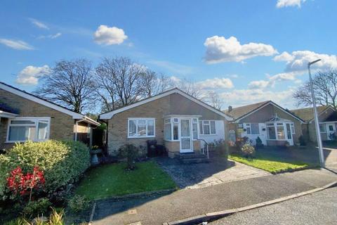 2 bedroom detached bungalow to rent, Tanglewood Close, Gillingham ME8