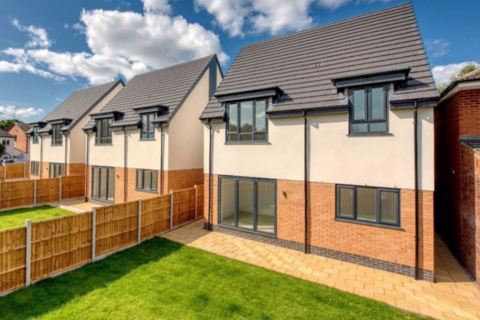 116a Clark Road, Wolverhampton, WV3 9PD