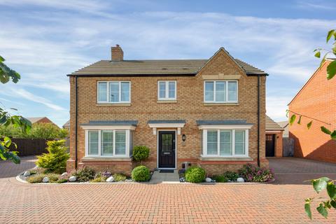 4 bedroom detached house for sale, Sensational Family Home at Shrew Close, Melton, LE13 0GQ