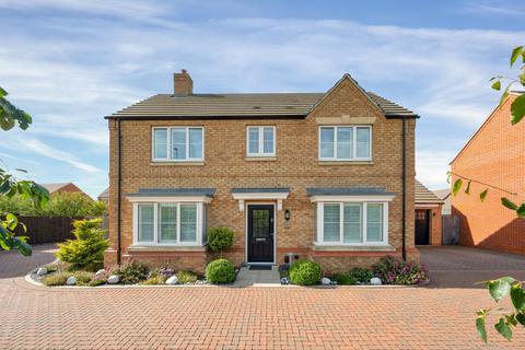 4 bedroom detached house for sale, Sensational Family Home at Shrew Close, Melton, LE13 0GQ