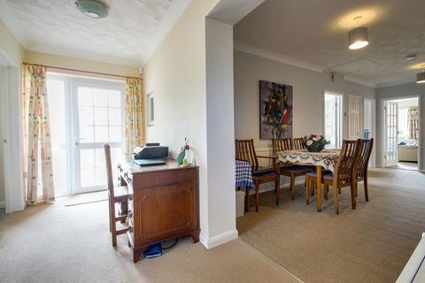 12 Elmfield Drive, Elm, Wisbech, PE14 0DL